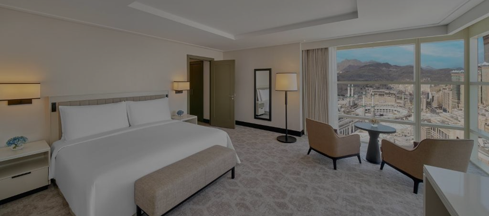 العنوان جبل عمر مكة