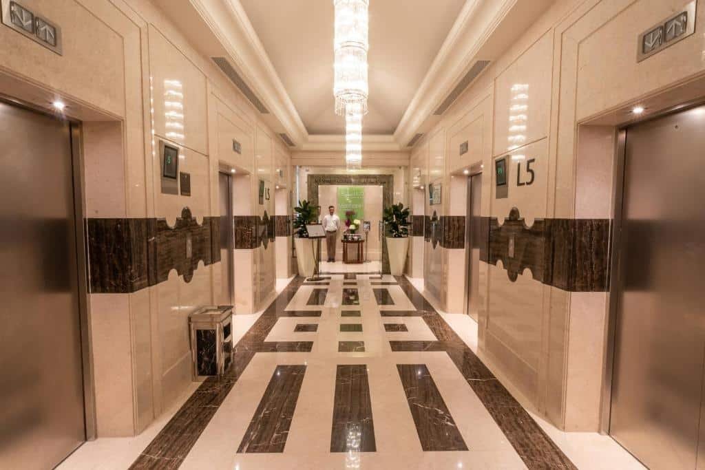 المداخل والممرات