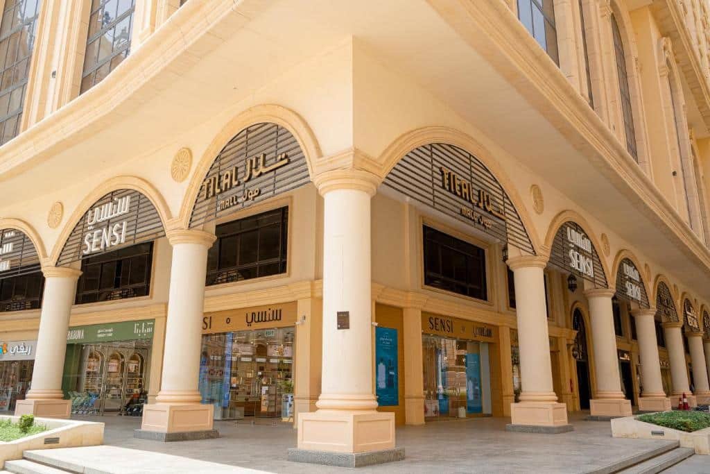 واجهة ومداخل الفندق
