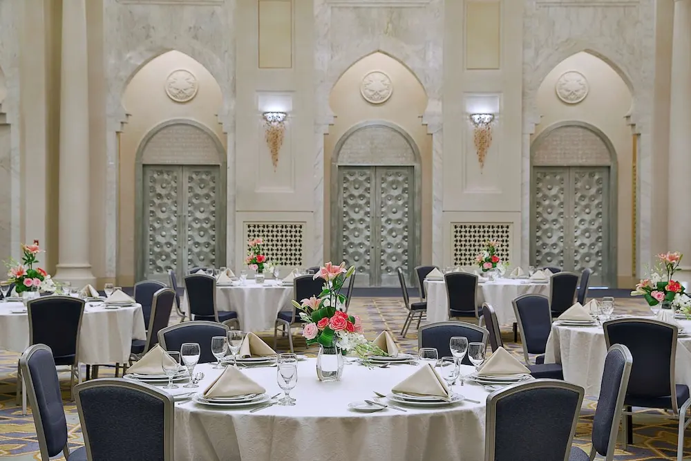 مطعم